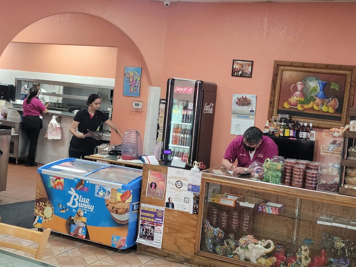 Vicky's Restaurant